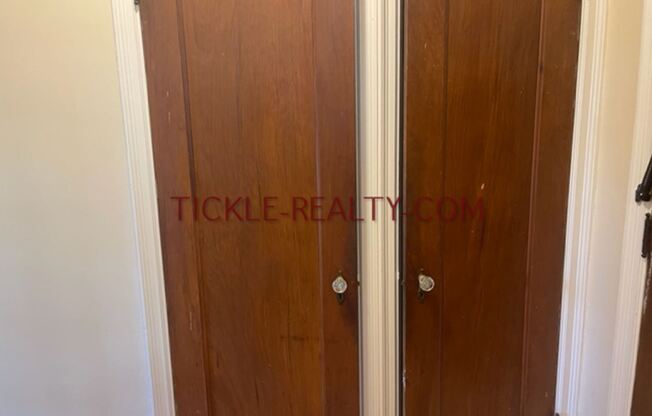 292 Oxford St