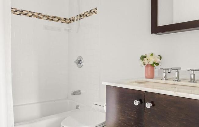 1 bed, 1 bath, 456 sqft, $3,950, Unit 10H