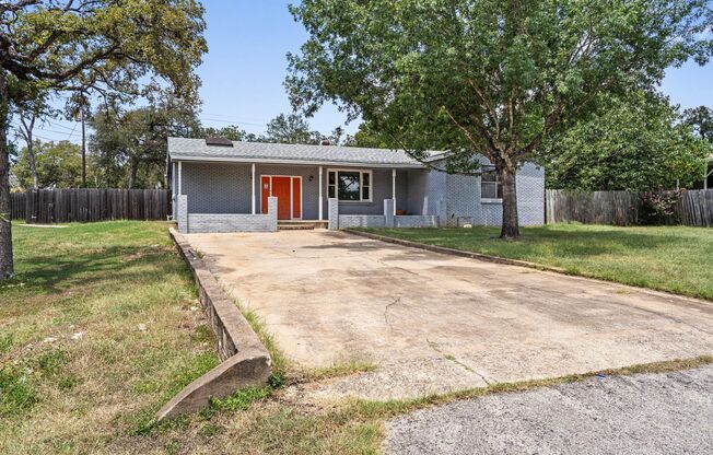 Incredible 3-Bedroom Home on Massive Lot in South Austin