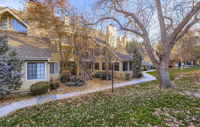 Cozy 1 bedroom condo with 1 bath