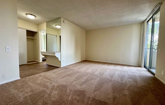 2 beds, 2 baths, 1,370 sqft, $2,795, Unit 319