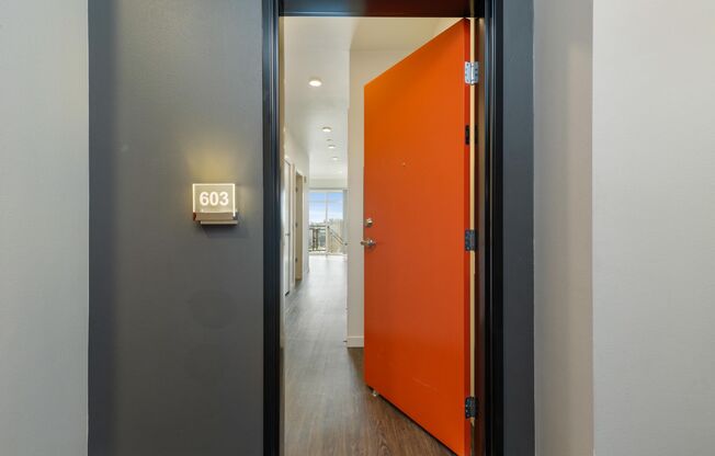 Studio, 1 bath, 453 sqft, $1,975, Unit 603