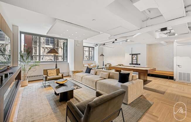 Studio, 1 bath, $4,100, Unit 4I