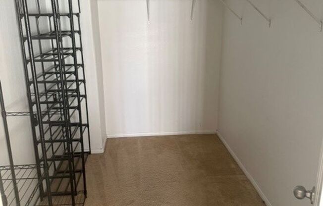 3 beds, 2.5 baths, $2,300