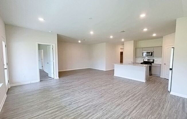 Spacious 4BR Home in Zachary – Pet Friendly with Community Pool!