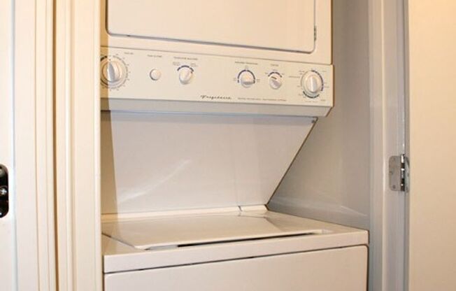 1 bed, 1 bath, 500 sqft, $2,195, Unit 105