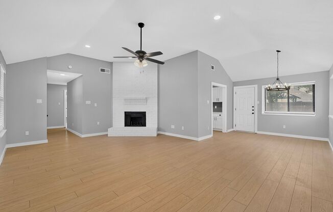 3701 UNIVERSITY DR