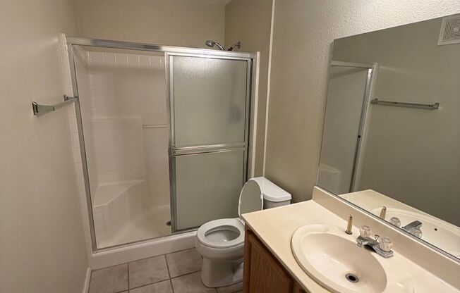 Charming 2 bedroom 2 bathroom condo