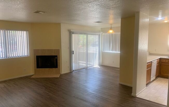 GREAT GATED COMMUNITY 2 BEDROOM -2 BATH -LOCATED CENTRALLY!!!