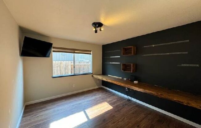 3 beds, 2 baths, $2,595