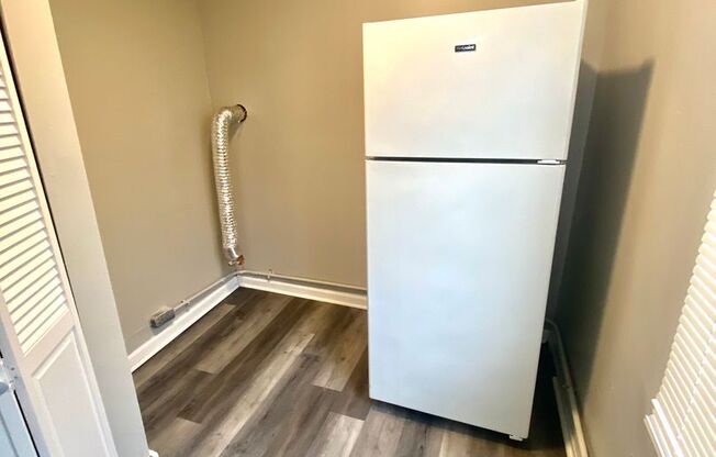 8405 Short St. | 2 BD 1 BATH