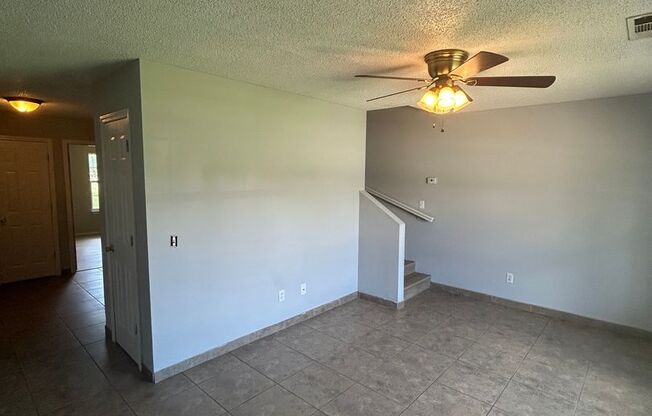 3305 SW Victoria Pl Apt 1 &amp; 2