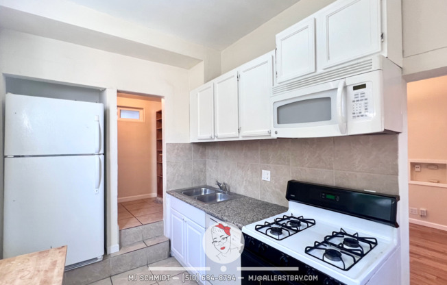 2 beds, 1 bath, $2,200