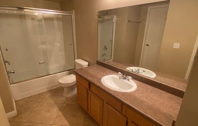 2 beds, 2 baths, 1,024 sqft, $1,395, Unit 1726