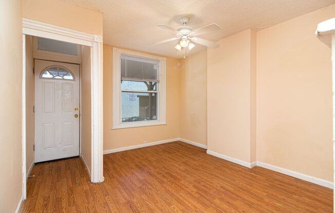 ⭐⭐⭐Walk to PENN & DREXEL | YARD!! | Front porch!!  Entire row home in UNIVERSITY CITY!!!