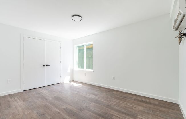 2 beds, 2 baths, 1,000 sqft, $1,627, Unit 27