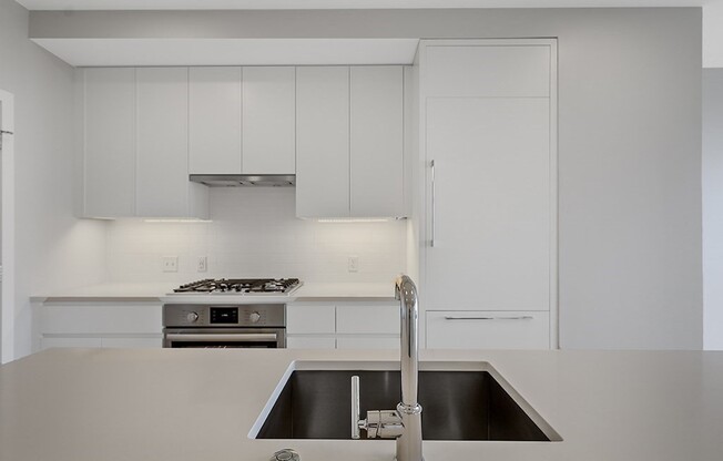 1 bed, 1 bath, 675 sqft, $3,400, Unit 513