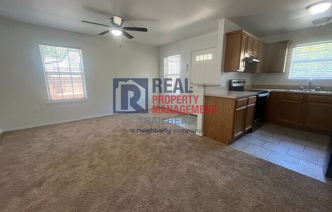 Great Location - 3 Bed/2 Bath - $500 Rent Credit Move In Special