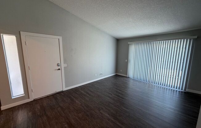 2 beds, 2 baths, 980 sqft, $2,495, Unit H205