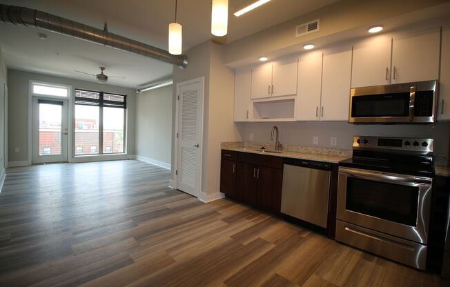 2 beds, 2 baths, 843 sqft, $1,825, Unit APT 616