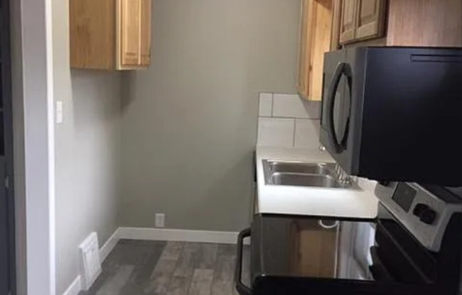 1 bed, 1 bath, $1,375, Unit #3