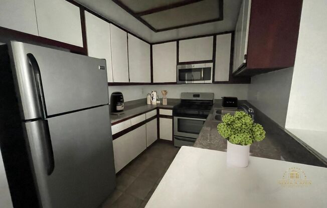 2 beds, 2 baths, 1,000 sqft, $2,550, Unit 303