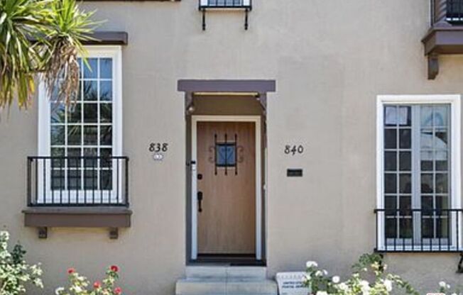 840 S Curson Ave