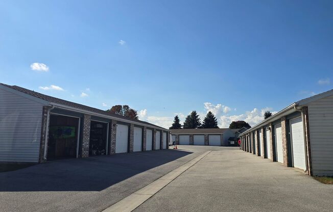 2 beds, 1 bath, 856 sqft, $1,259, Unit PL   7506