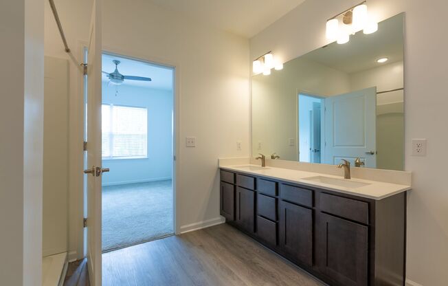 2 beds, 2 baths, 1,300 sqft, $1,345, Unit 109
