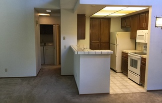 2 beds, 2 baths, $2,650, Unit Unit B