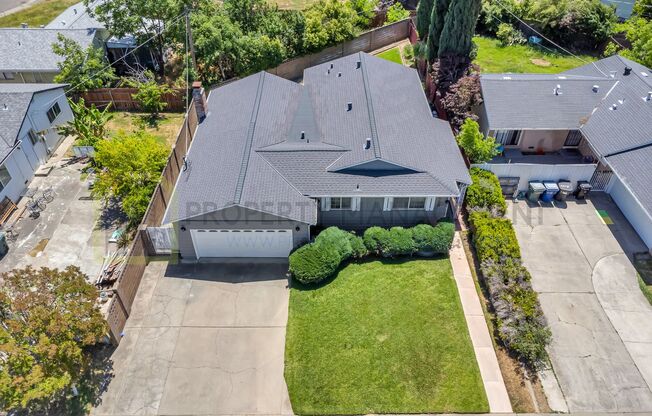 Charming 3-Bed Ranch Home with room for 4th bedroom