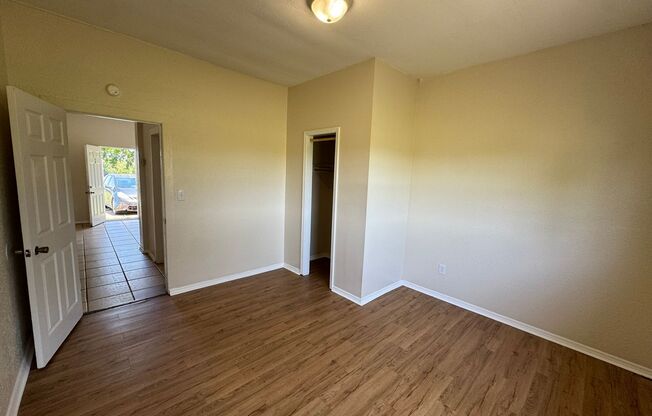 CHECK OUT THIS NICE 2BR/1BA DUPLEX WITH HUGE KITCHEN, LARGE FRONT YARD, Located right across from Pasco Hernando Community College. Less than 10 minutes from Downtown Dade City!