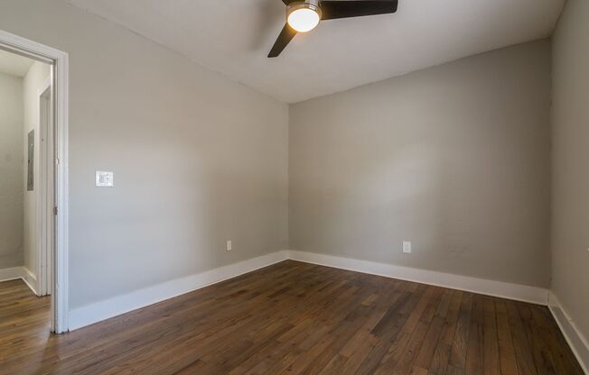 2 beds, 1 bath, 850 sqft, $1,455, Unit 1058B