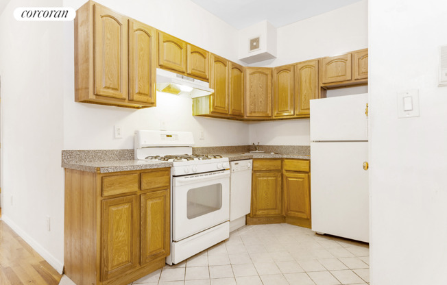 1 bed, 1 bath, $2,750, Unit 2R