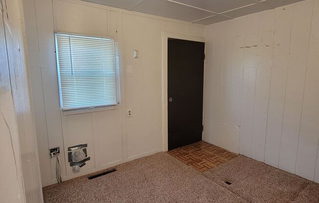 2 beds, 1 bath, $1,250