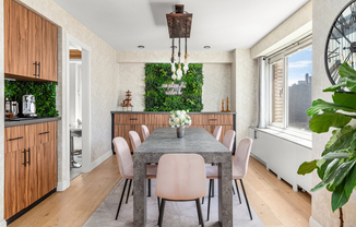 303 E 57 ST