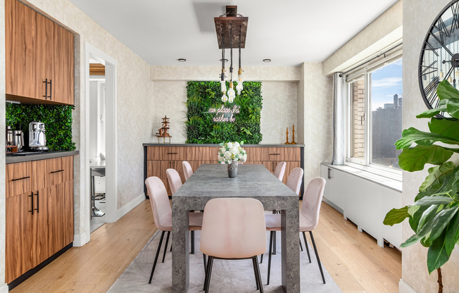 4 beds, 3.5 baths, 2,700 sqft, $25,000, Unit 20LA