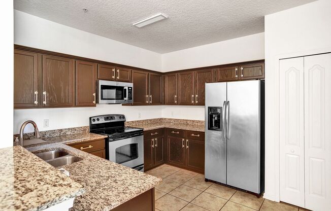 3 bedroom/ 2 bathroom condo in the heart of Southside!