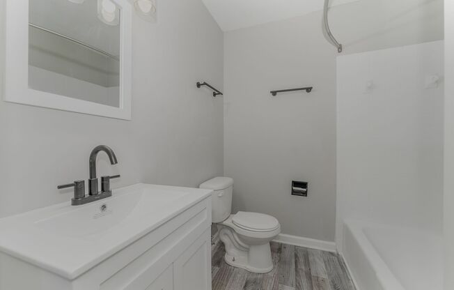 2 beds, 1.5 baths, 1,160 sqft, $949