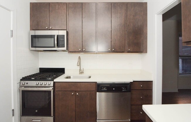 2639 5 N SPAULDING