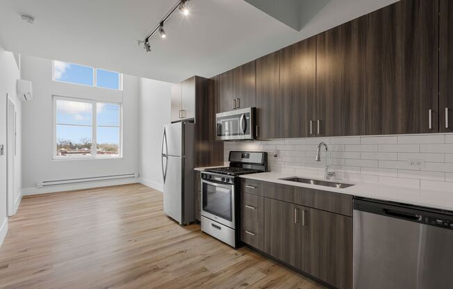 2 beds, 1 bath, 645 sqft, $2,500, Unit 508