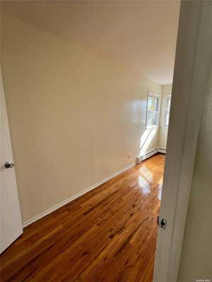 2 beds, 1 bath, $2,700, Unit 2