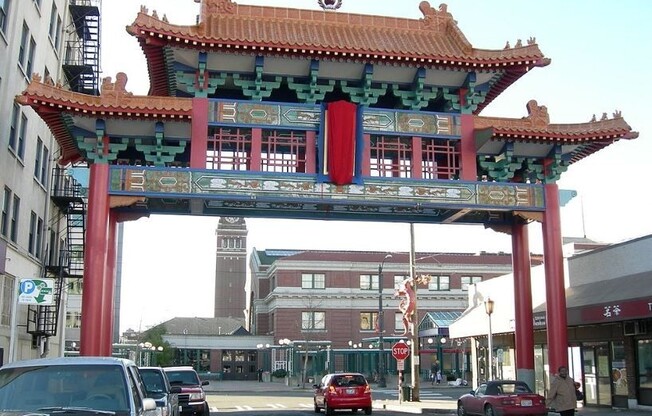 Studio, 1 bath, 305 sqft, $1,000, Unit 310