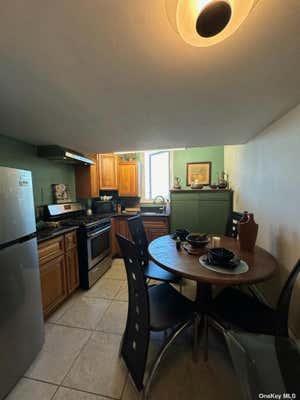 1 bed, 1 bath, $1,800