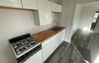 306 E Hillsdale