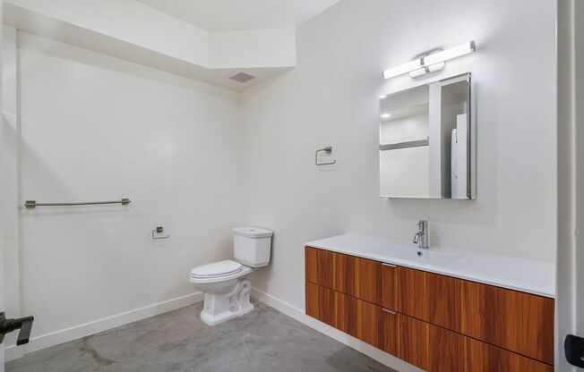 3 beds, 3 baths, 1,120 sqft, $3,695, Unit 420