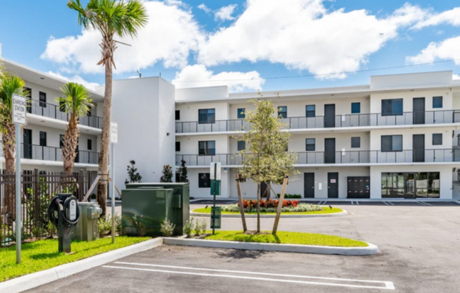 2 beds, 2 baths, 1,030 sqft, $3,050, Unit 2104