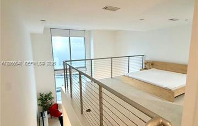 1 bed, 1.5 baths, $3,100, Unit # 206