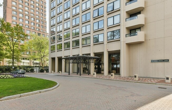 1 bed, 1 bath, 872 sqft, $3,200, Unit 30H