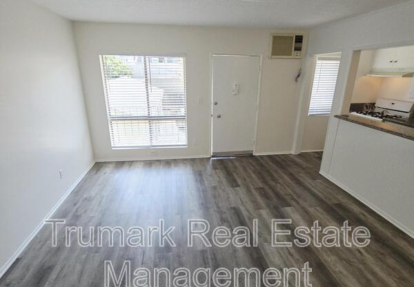 1121 E. Palmer Ave